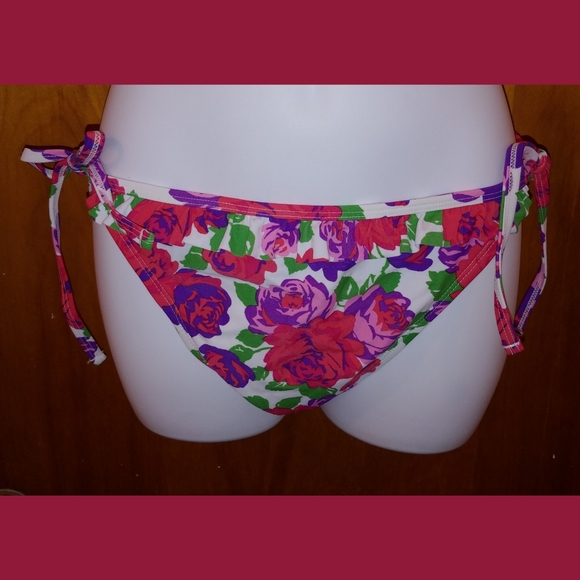Xhilaration Other - NWT🔥 Floral ruffled frilled bikini bottoms